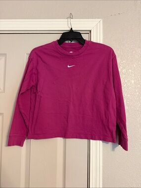 The Nike Tee - Size Large - Pink